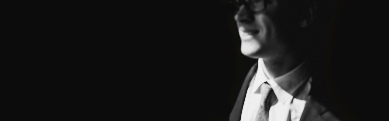 darkblurbg